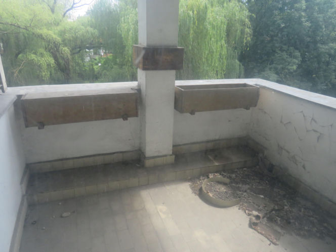 Wnętrze Szpiegowa w Warszawie