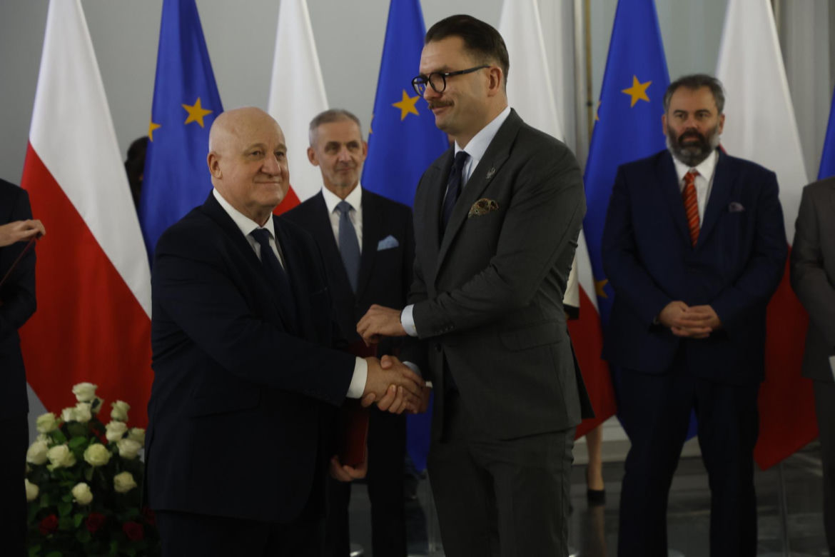 "Hańba!" Łukasz Mejza wybuczany 