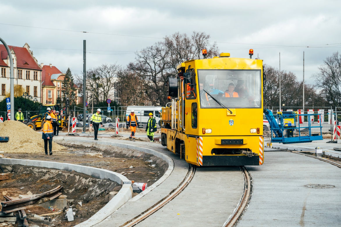 Na nowe torowisko na fragmencie ul. Św. Marcin oraz ul. Towarowej wjechał po raz pierwszy pojazd szynowy z taboru poznańskiego MPK
