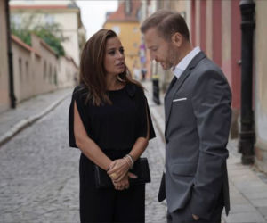 Weronika Rosati I Anna Mucha całują Wieczorka.