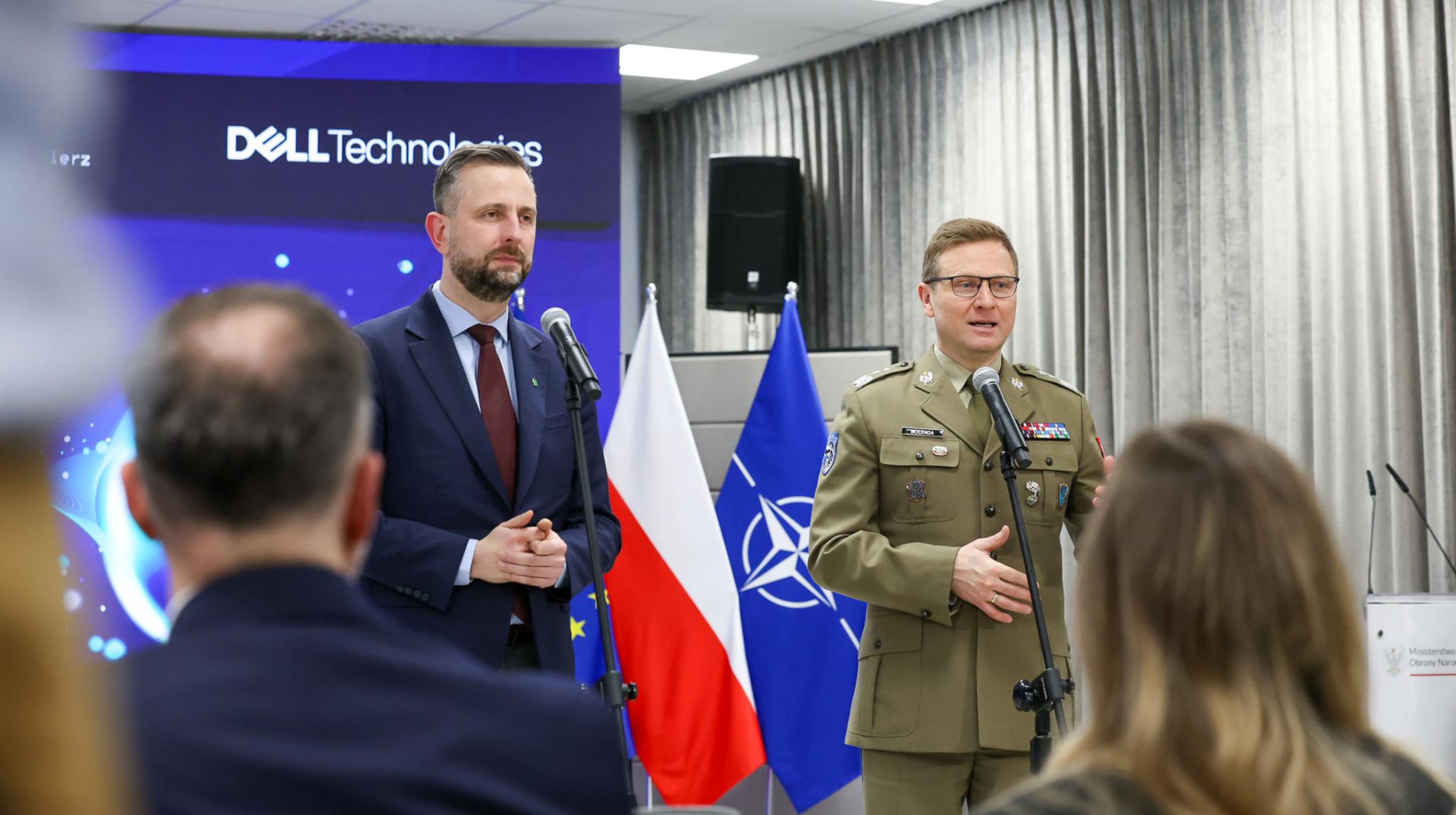 Wojska Obrony Cyberprzestrzeni na czele Europy. Kosiniak-Kamysz ogłasza erę AI w polskiej armii
