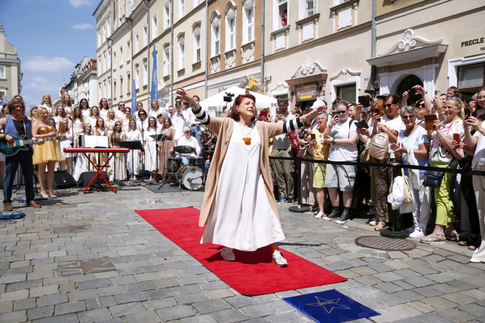 W opolskiej Alei Gwiazd odsłonięto kolejne tablice.