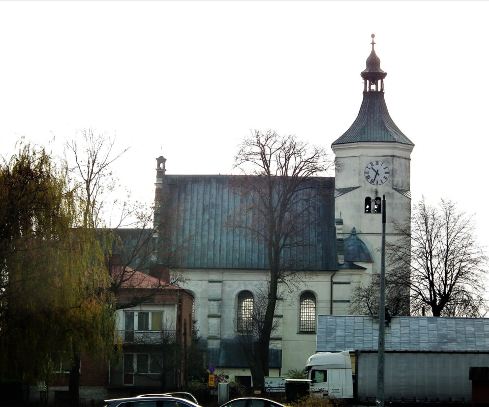 To jedno z najpiękniejszych miast w łódzkim. Kiedyś leżało w województwie mazowieckim