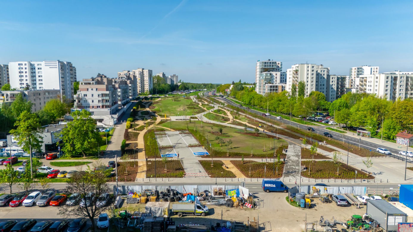 Park nad Południową Obwodnicą Warszawy na Ursynowie