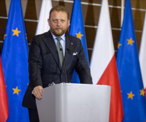 Ci politycy pokonali koronawirusa