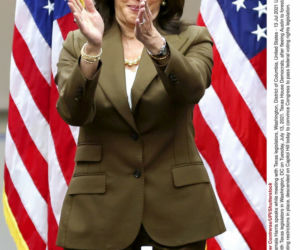Taki styl ma Kamala Harris. Wiceprezydent USA przyleci do  Polski