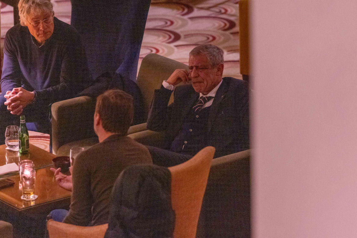 Fernando Santos puścił dymka i łyknął złoty trunek