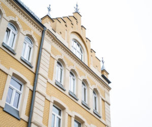 Zabytkowa kamienica przy ul. Targowej 62