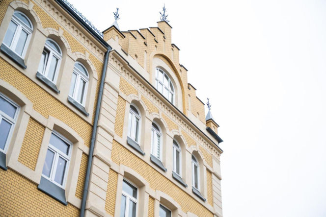 Zabytkowa kamienica przy ul. Targowej 62