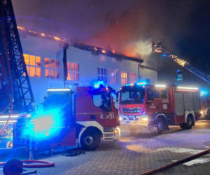 Hajnówka. Pożar sklepu meblowego. Milionowe straty