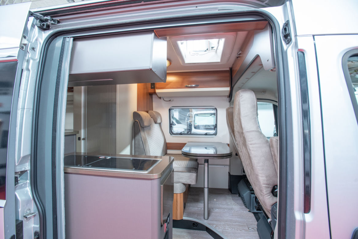 Kampery na targach Poznań Motor Show 2019