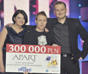 Mam talent 4. Wygrał Kacper Sikora. III miejsce Marta Podulka, II miejsce Piotr Karpienia