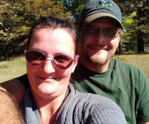 Matka wycięła córce dziecko z brzucha. Potworny mord w lesie