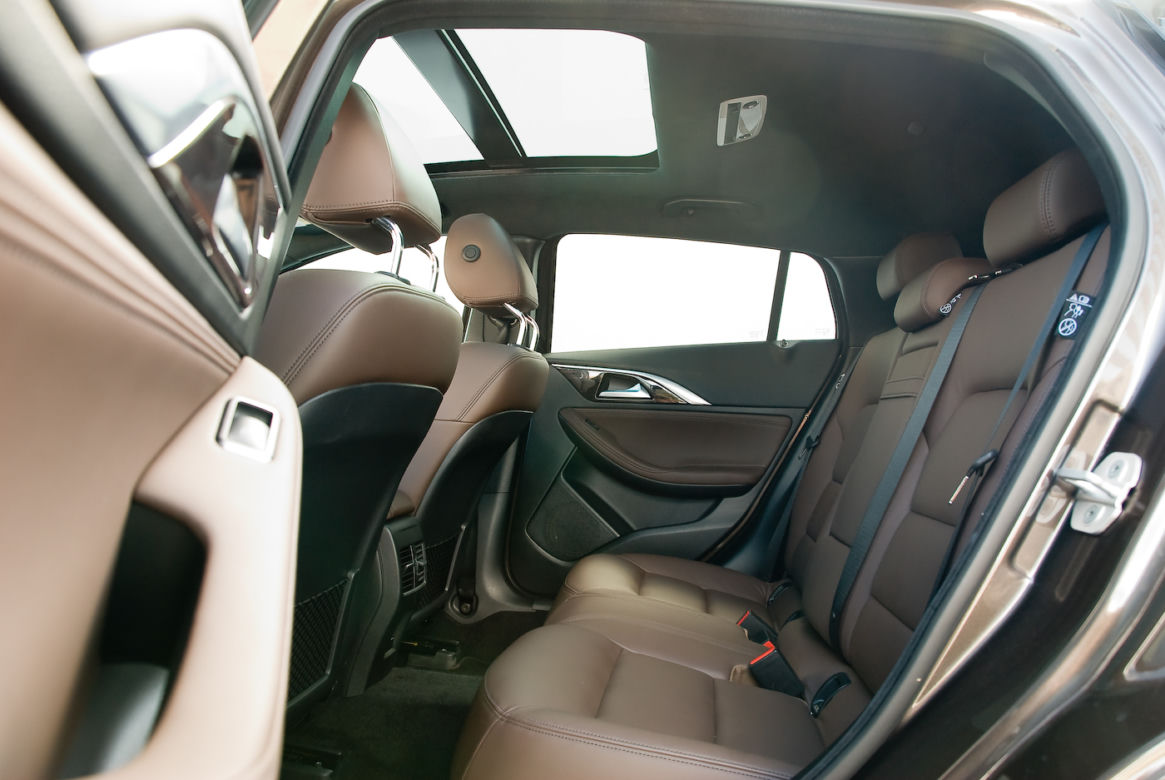 Infiniti QX30