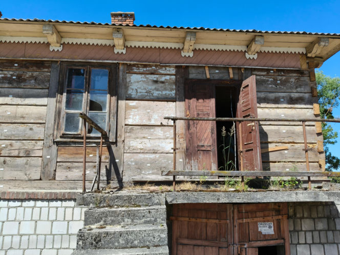 Plebania przed demontażem