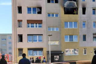 Rodzina pogorzelców z Kościana prosi o pomoc. Potrzebne środki na odbudowę mieszkania i leczenie