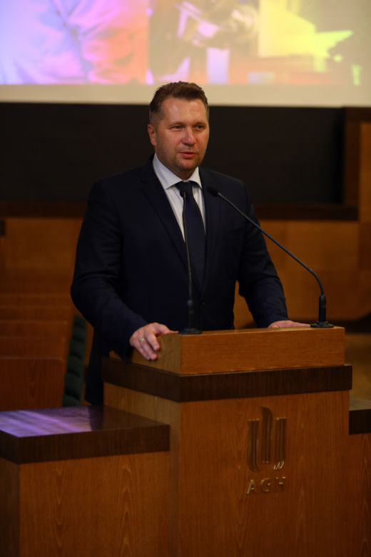 Czarnek zaszczepił swoje dzieci