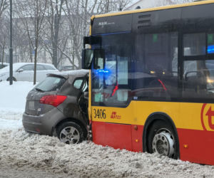 Wypadek autobusu miejskiego w Markach. Są ranni