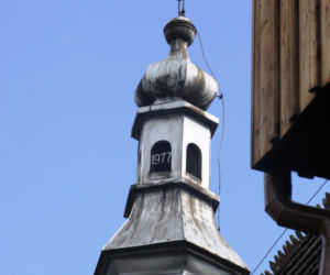 To jedna z najpiękniejszych małopolskich wsi. Kiedyś należała do dwóch zakonów