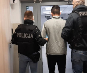 Akcja toruńskiej policji na Podgórzu. Zatrzymanemu grozi 15 lat więzienia