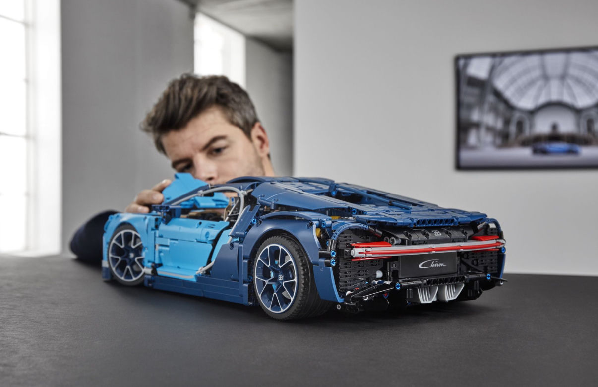 Bugatti Chiron z klocków LEGO