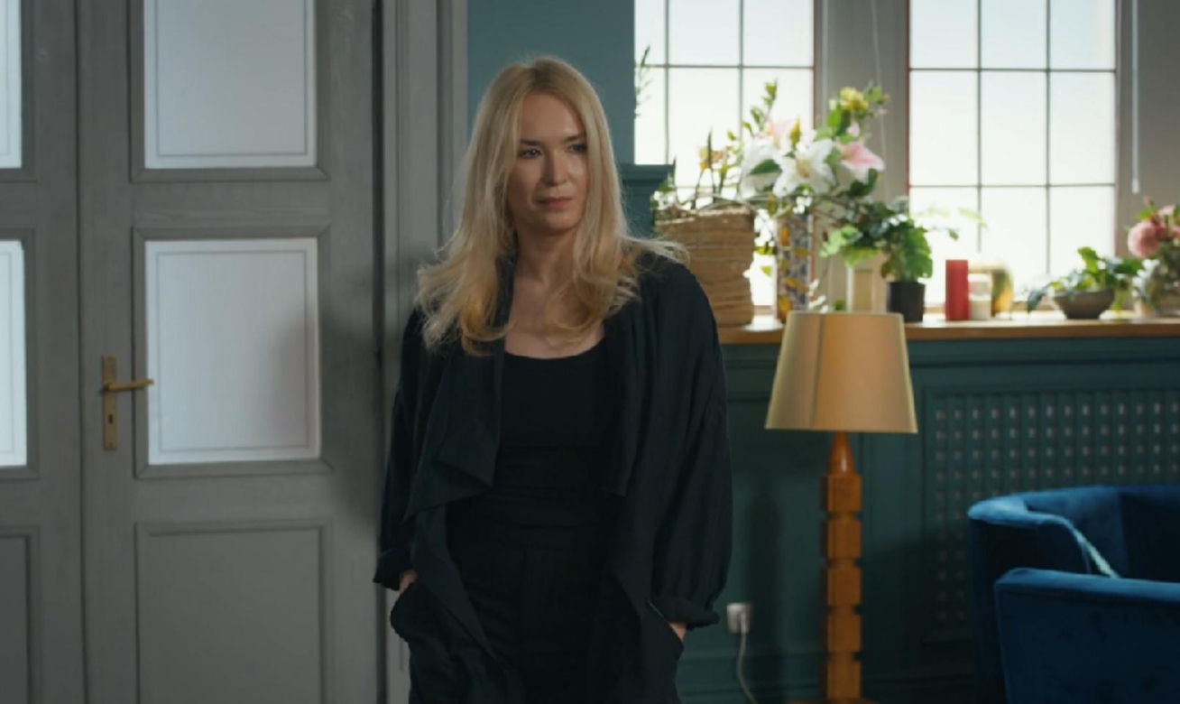 Barwy szczęścia, odcinek 3267. Karolina (Marta Dąbrowska)