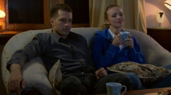 M jak miłość odc. 1082. Joanna (Barbara Kurdej-Szatan), Tomek (Andrzej Młynarczyk)