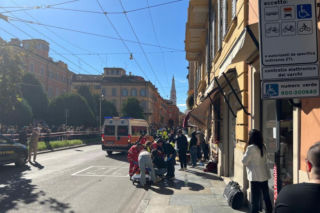 Dramat w centrum Modeny. Kierowca z impetem wjechał w przechodniów 