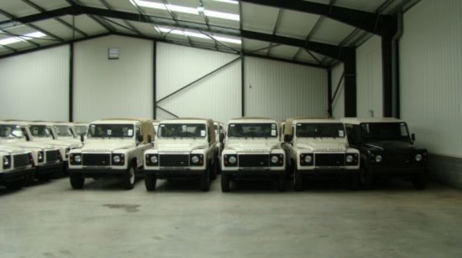 Land Rover Defender NATO