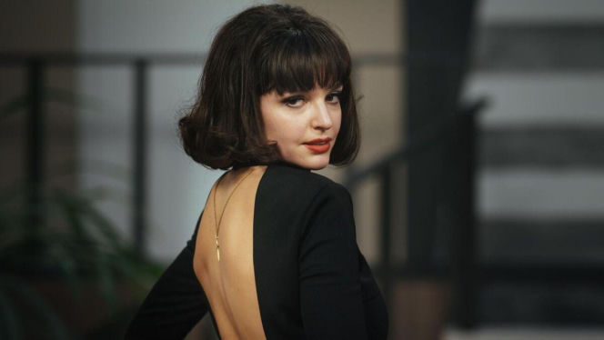 Maria Dębska jako Kalina Jędrusik