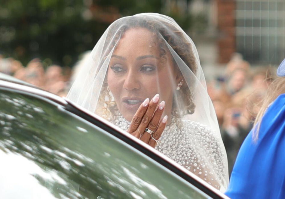 Mel B wyszła za mąż! Zjawiskowa suknia