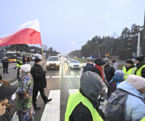 Mają dość korków, chcą buspas. W godzinach szczytu protestowali na pasach