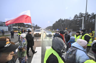 Mają dość korków, chcą buspas. W godzinach szczytu protestowali na pasach