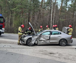 Tragedia na DK 42 Starachowice - Rudnik.  W wypadku zginął motocyklista