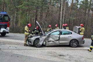 Tragedia na DK 42 Starachowice - Rudnik.  W wypadku zginął motocyklista
