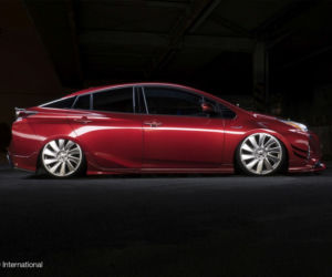 Toyota Prius po tuningu WALD International