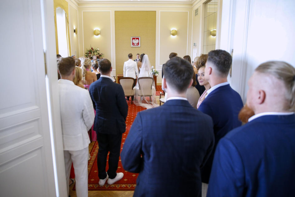Ślub jak z bajki! Syn Marioli Bojarskiej-Ferenc powiedział tak. Panna młoda nie ukrywała brzuszka