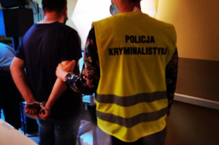 Śląskie: Co za horror! Rzucił się na kobietę napotkaną na ulicy i próbował ją zgwałcić