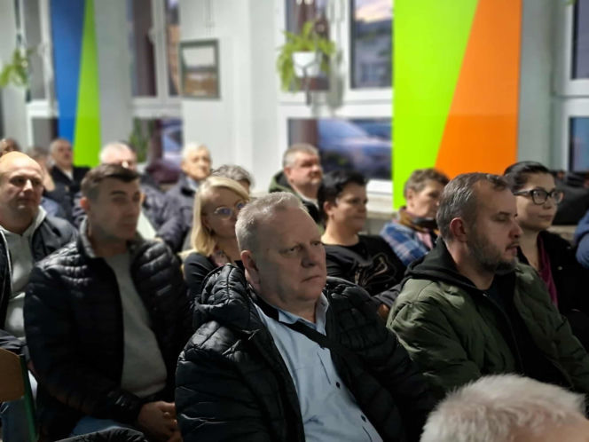 Mieszkańcy mówią „Stop” domkom letniskowym nad zalewem Lubianka. Konflikt trwa od lat