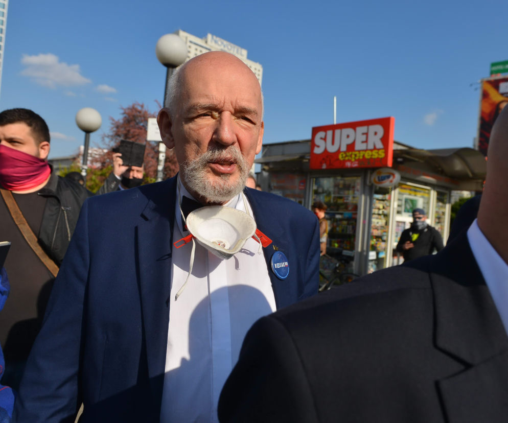 Janusz Korwin-Mikke zderzył się z ciężarówką w Otwocku! Ciemno było
