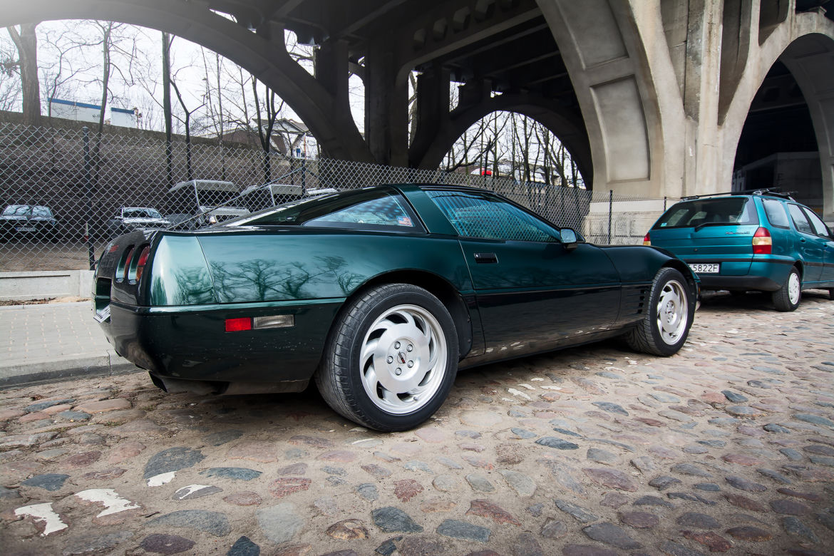 Wietrzenie garaży - wiosenne spotkanie Youngtimer Warsaw