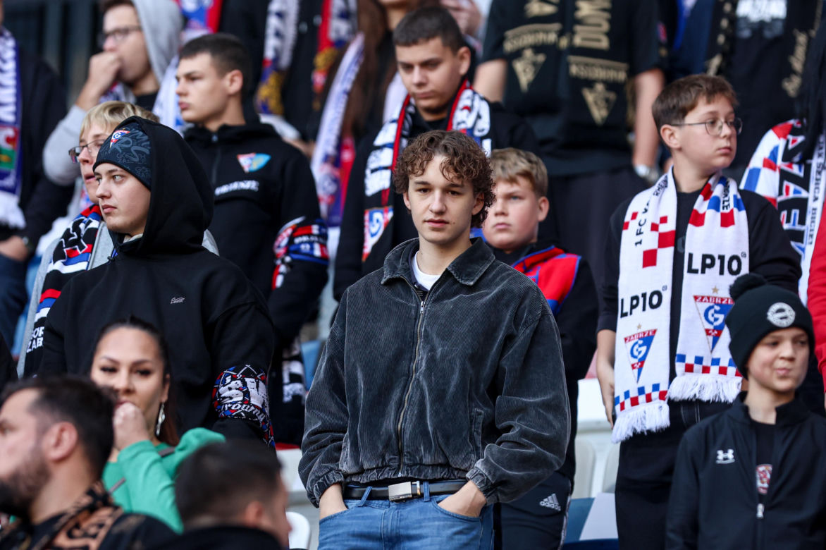 Zdjęcia kibiców i zawodników z derbów Górnego Śląska