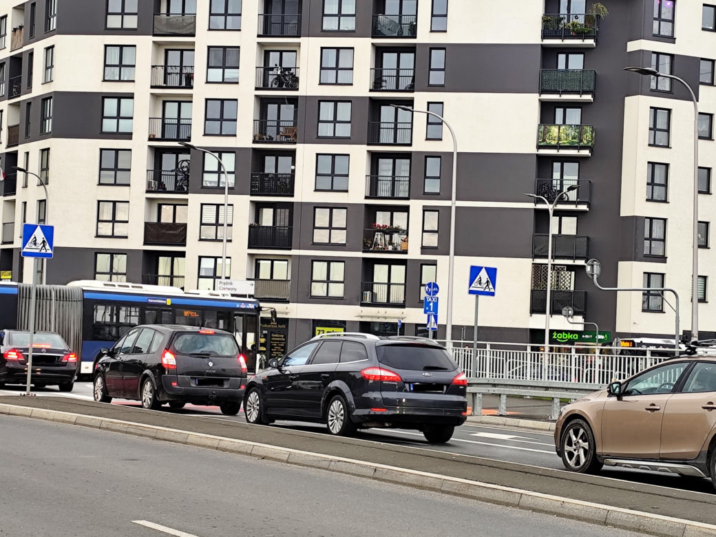 Kraków stanął w korkach. Drogi dojazdowe zablokowane