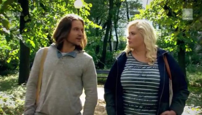 2XL odcinek 13. Agata (Elżbieta Romanowska), Robert Wielgosz (Piotr Stramowski)