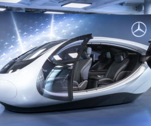 (2021) Nowy Mercedes-Benz Klasy S i jego nowoczesne wnętrze