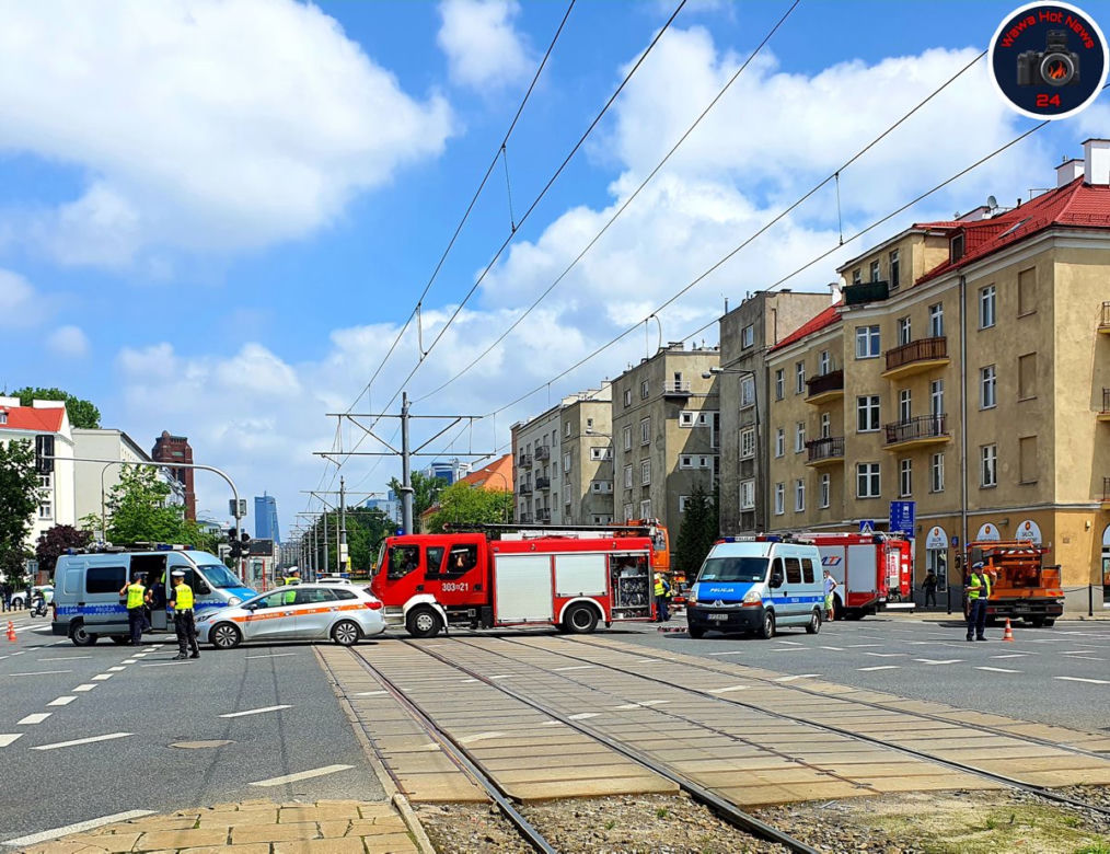 Wypadek na skrzyżowaniu Grójeckiej z Wawelską