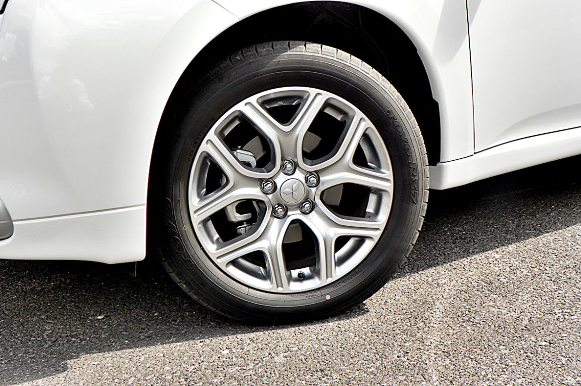 Mitsubishi Outlander PHEV