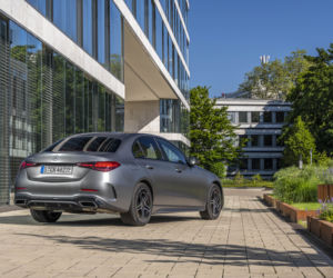 Mercedes-Benz Klasy C 300 e (2022)