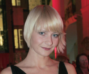 Tak Małgorzata Kożuchowska wyglądała na początku kariery. Jedna fryzura zrobiła z niej ikonę mody