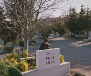 Widok obrączki Halila wystarcza, aby Zeynep zwątpiła w ich małżeństwo